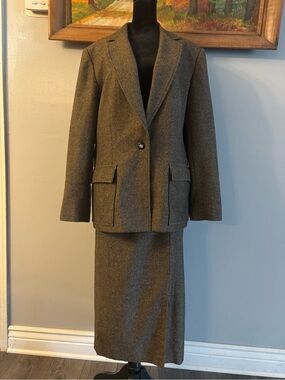 Jones New York Suit Vintage Brown Wool Blend Skirt Suit with Subtle Side Slit